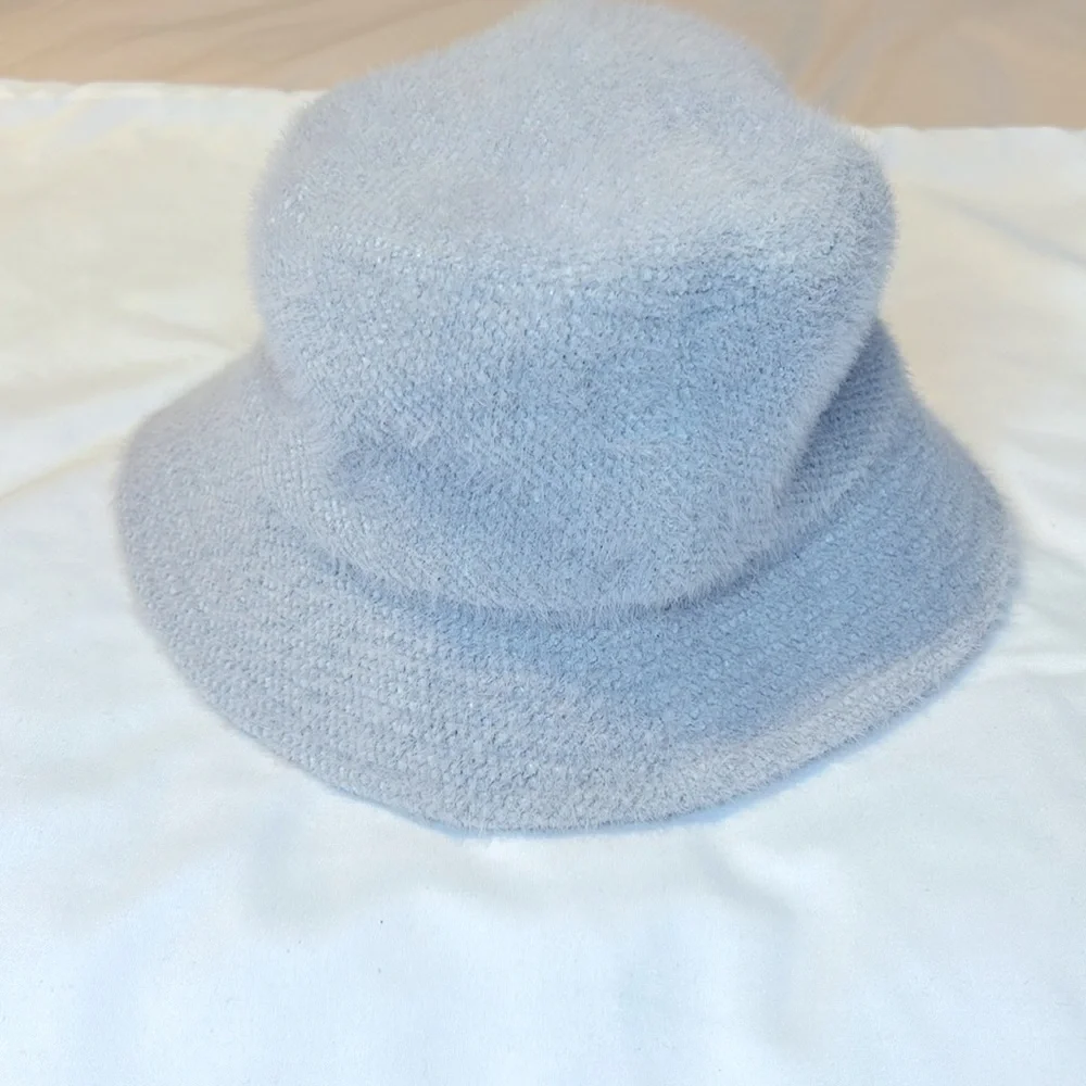 David and Young Fuzzy Bucket Hat